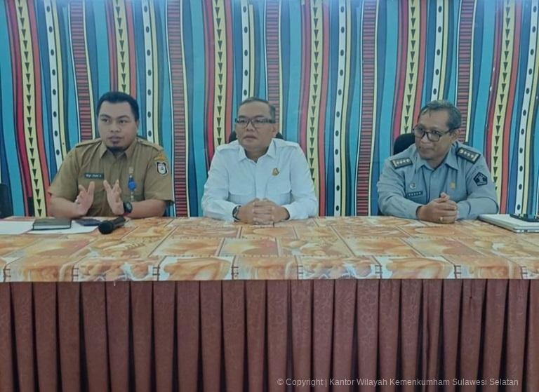 Kanwil Kemenkumham Sulsel Lakukan Pembinaan Kelompok Kadarkum di Kota Makassar