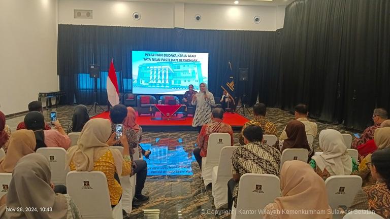 Penyuluh Hukum Kanwil Kemenkumham Sulsel Sampaikan Penerapan Budaya Kerja organisasi