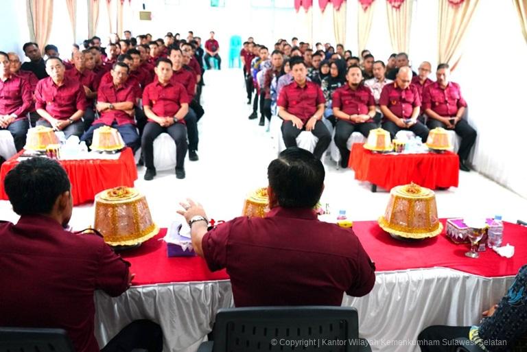 Perkuat Tusi Pemasyarakatan Di Lapas Palopo Kakanwil Taufiqurrakhman Ingatkan Untuk Tingkatkan Sinergitas dan Kolaborasi Eksternal000